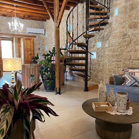 فيلة Florence Dreaming House *