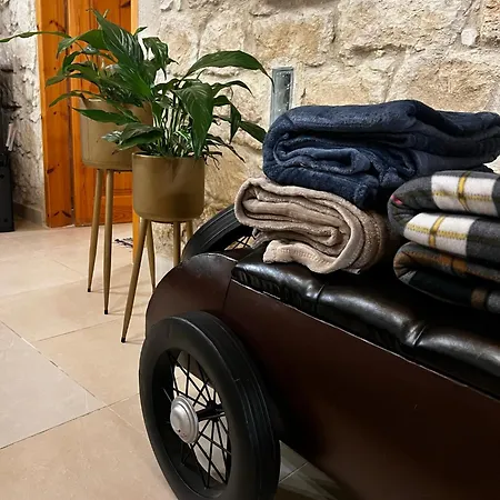 Florence Dreaming House *