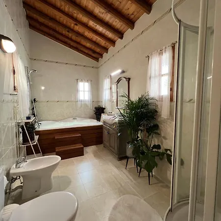 Florence Dreaming House