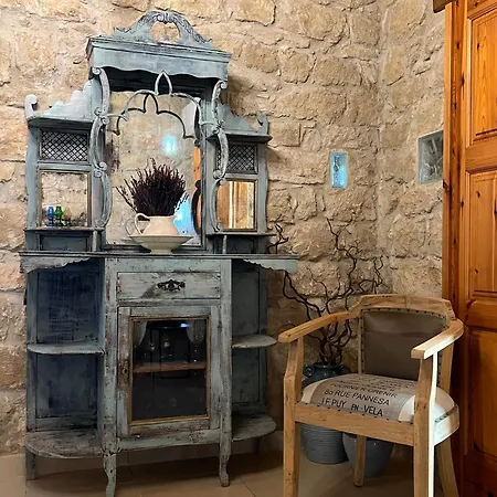 Florence Dreaming House * بيسوري