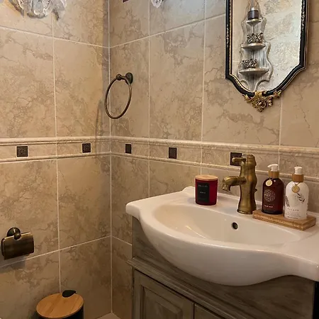 فيلة Florence Dreaming House *