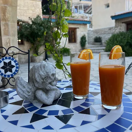 Florence Dreaming House