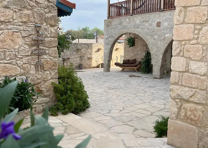 Florence Dreaming House