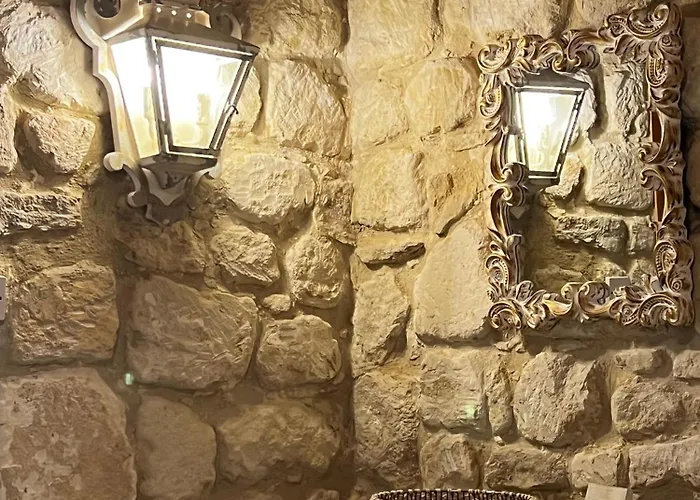 Florence Dreaming House