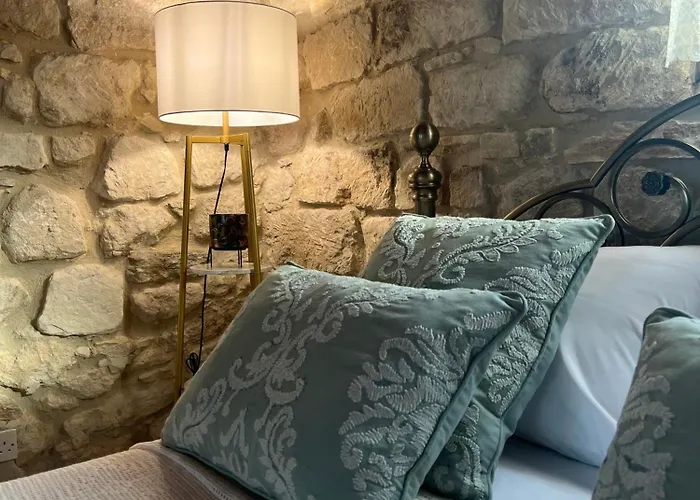 Florence Dreaming House * Pissouri